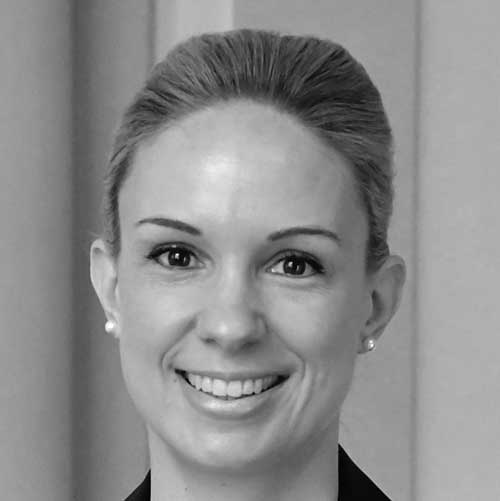 Katharina Lenze - Expertin für land- und forstwirtschaftliche Rechtsfragen | Land & Forst Betriebe Österreich